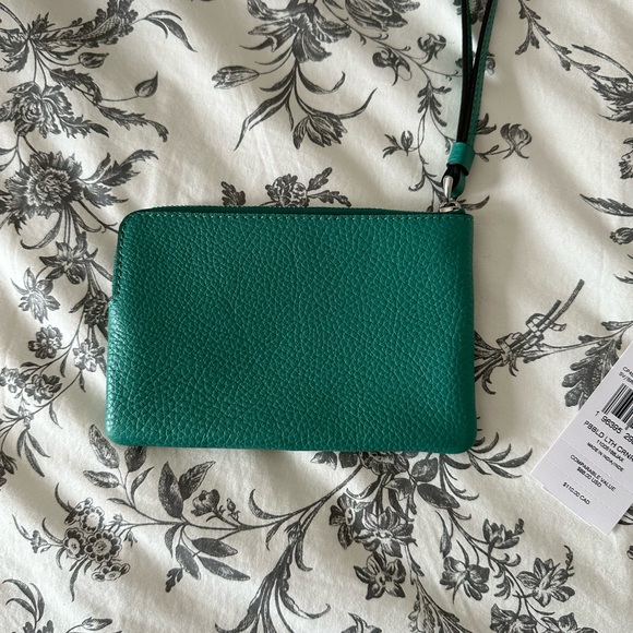 Coach Pebbled Leather Corner Zip Pouch New With Tags Not Attached - Picture 4 of 4